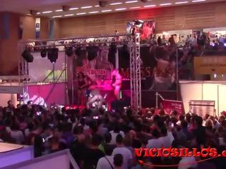 Valentina bianco y julia roca contro las camisetas de viciosillos.com it el seb 2015